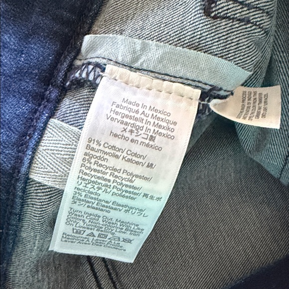 Madewell High-Rise Wide-Leg Jeans in Dark Blue - Picture 7 of 8